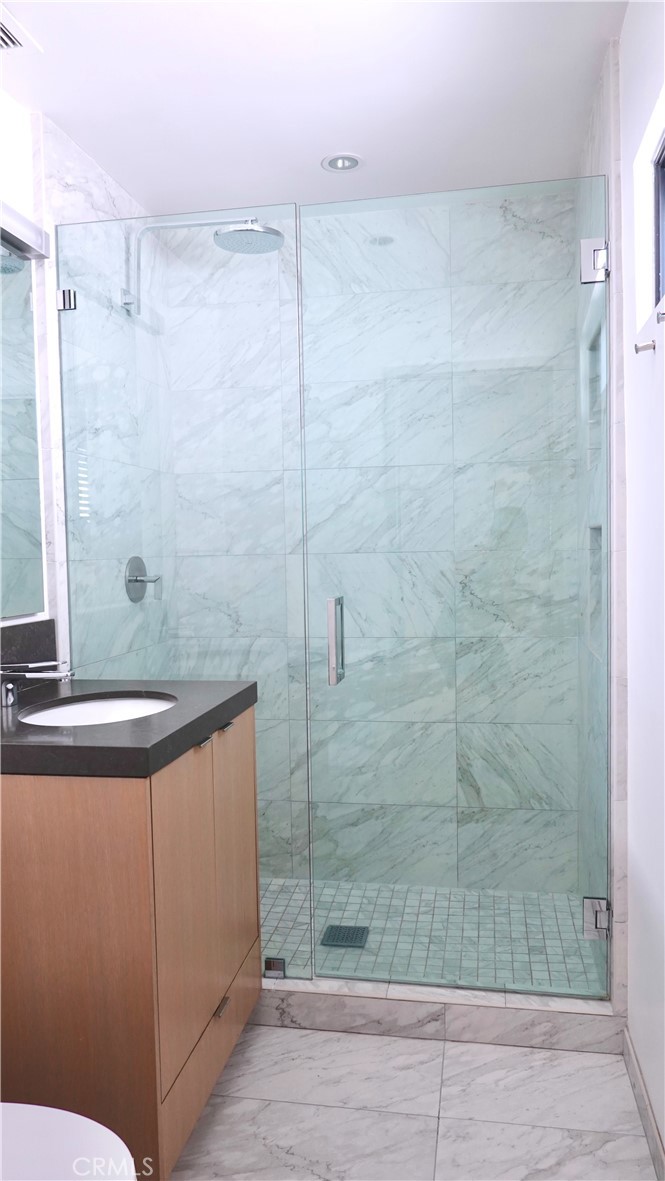 604 1/2 Poinsettia Avenue