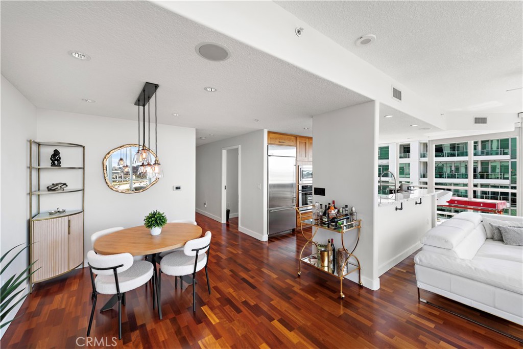 3141 Michelson Drive 1607