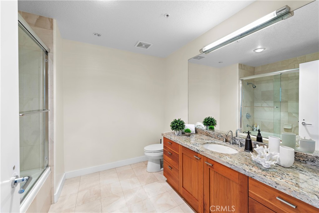 3141 Michelson Drive 1607