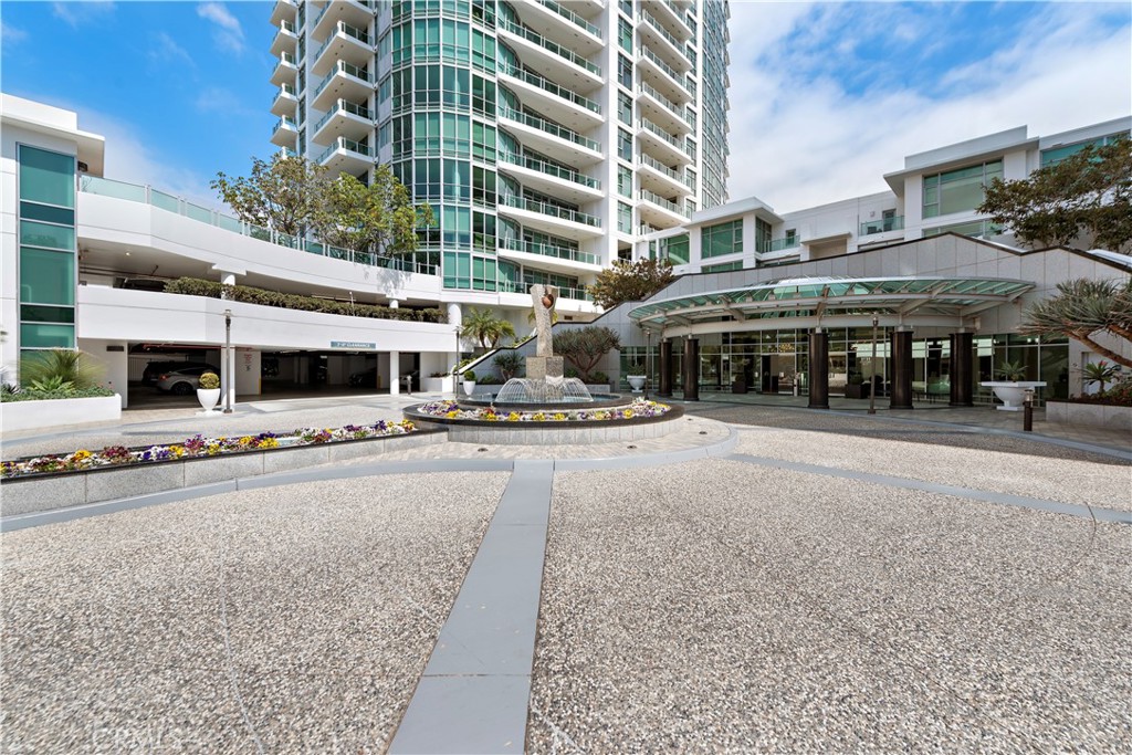 3141 Michelson Drive 1607