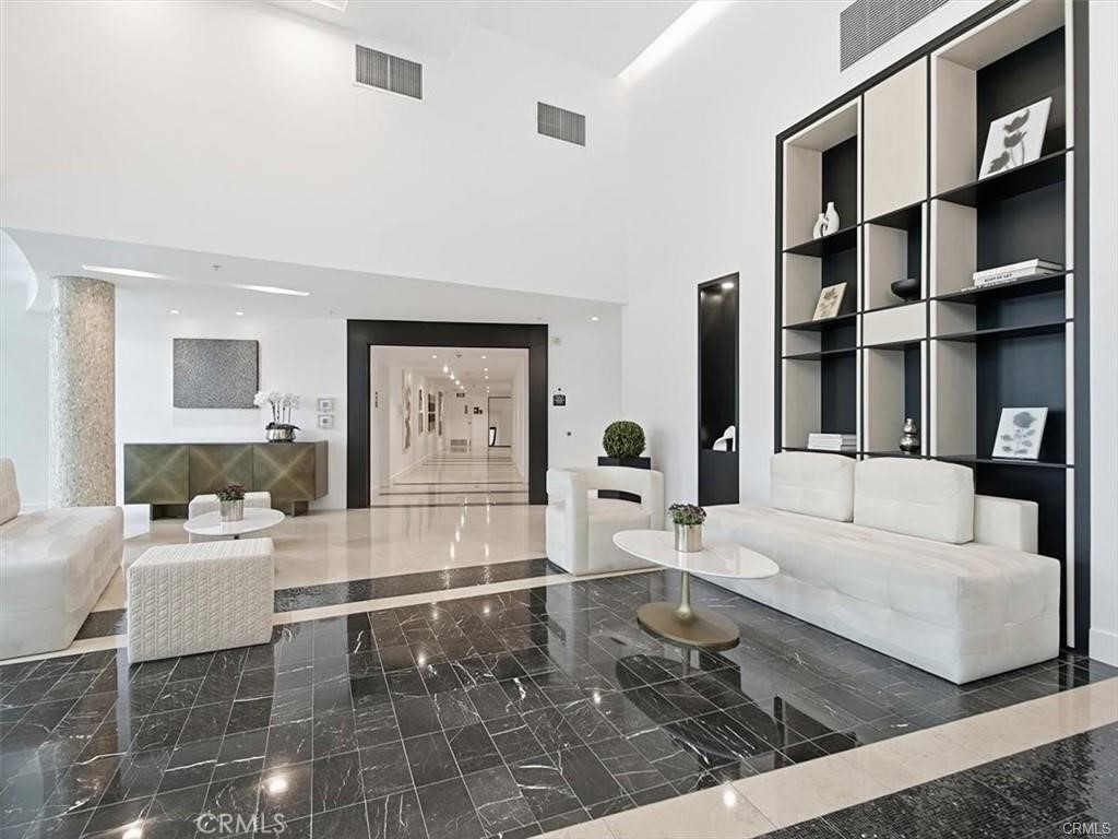 3141 Michelson Drive 1607