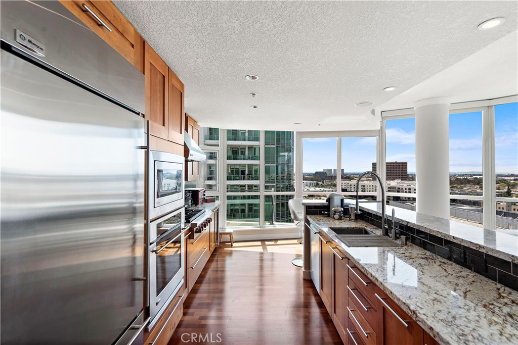 3141 Michelson Drive 1607