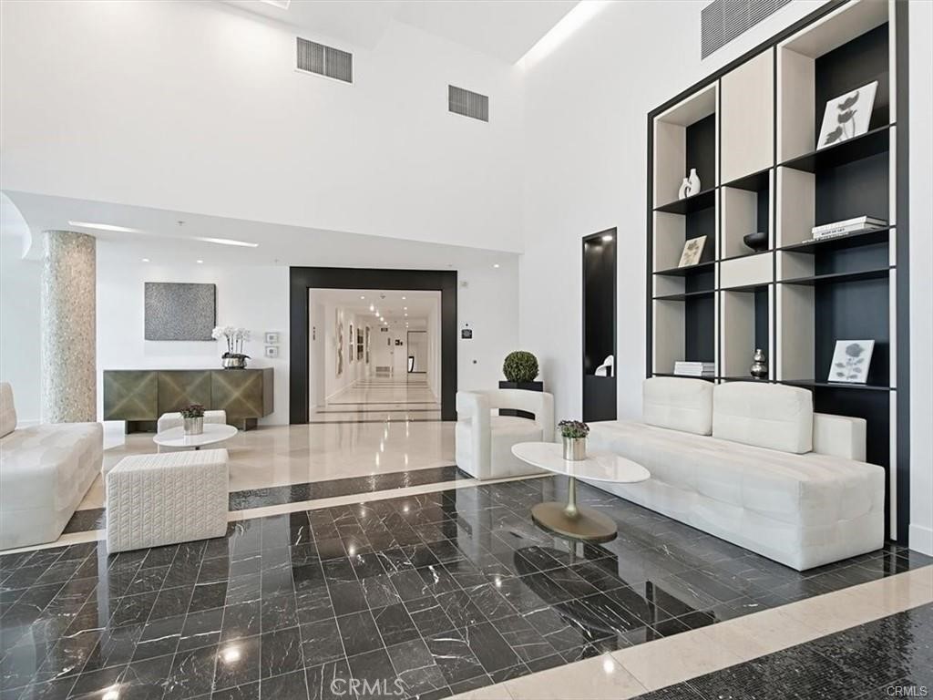 3141 Michelson Drive 1607