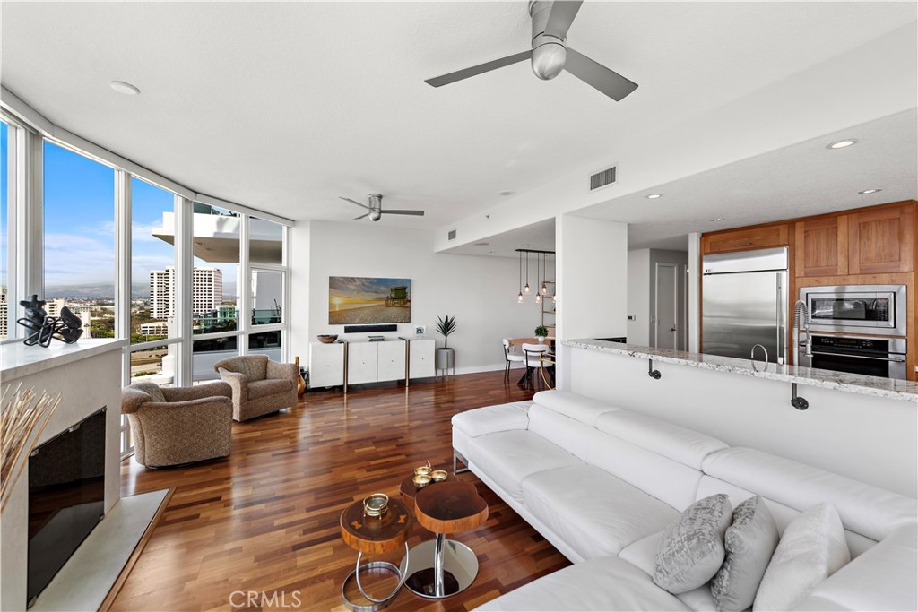 3141 Michelson Drive 1607