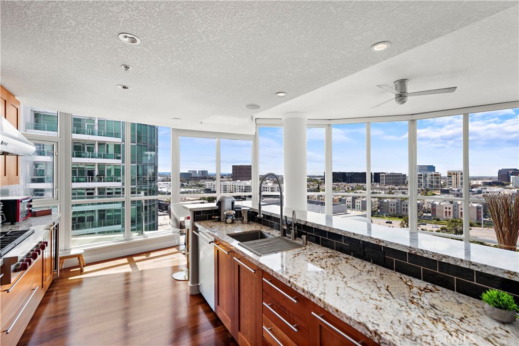 3141 Michelson Drive 1607