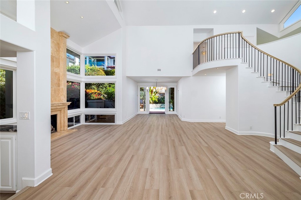 6 Harbor Pointe Drive