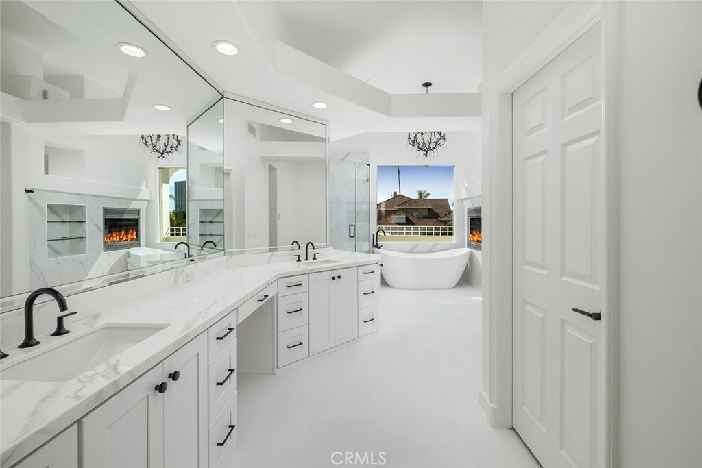 6 Harbor Pointe Drive