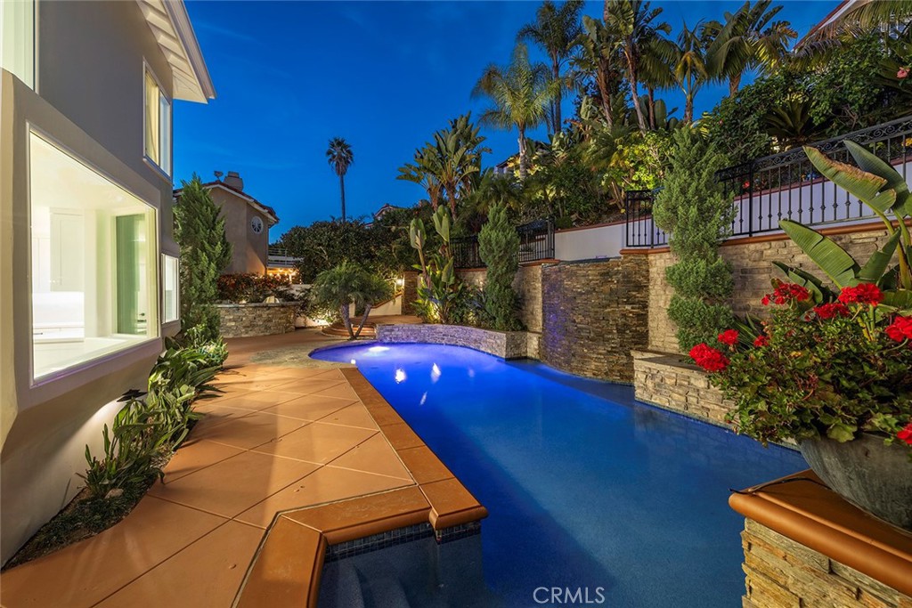 6 Harbor Pointe Drive