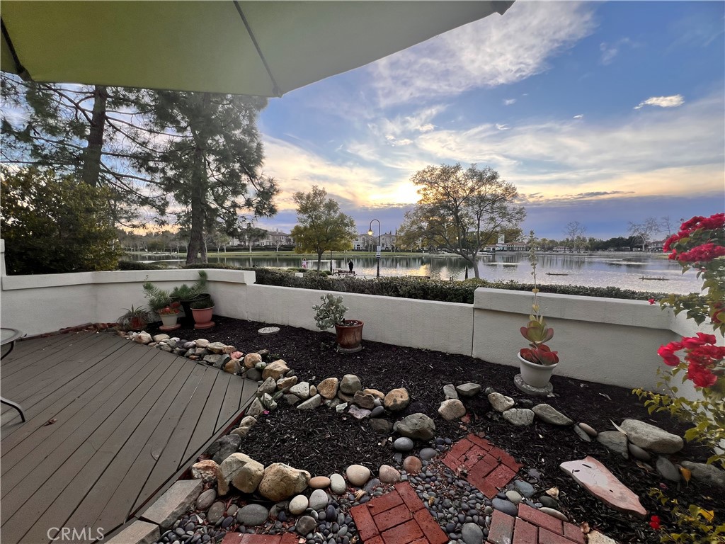 33 Brisa Del Lago