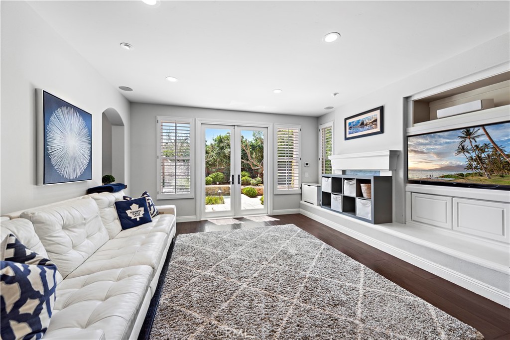 16 Sunset Cove
