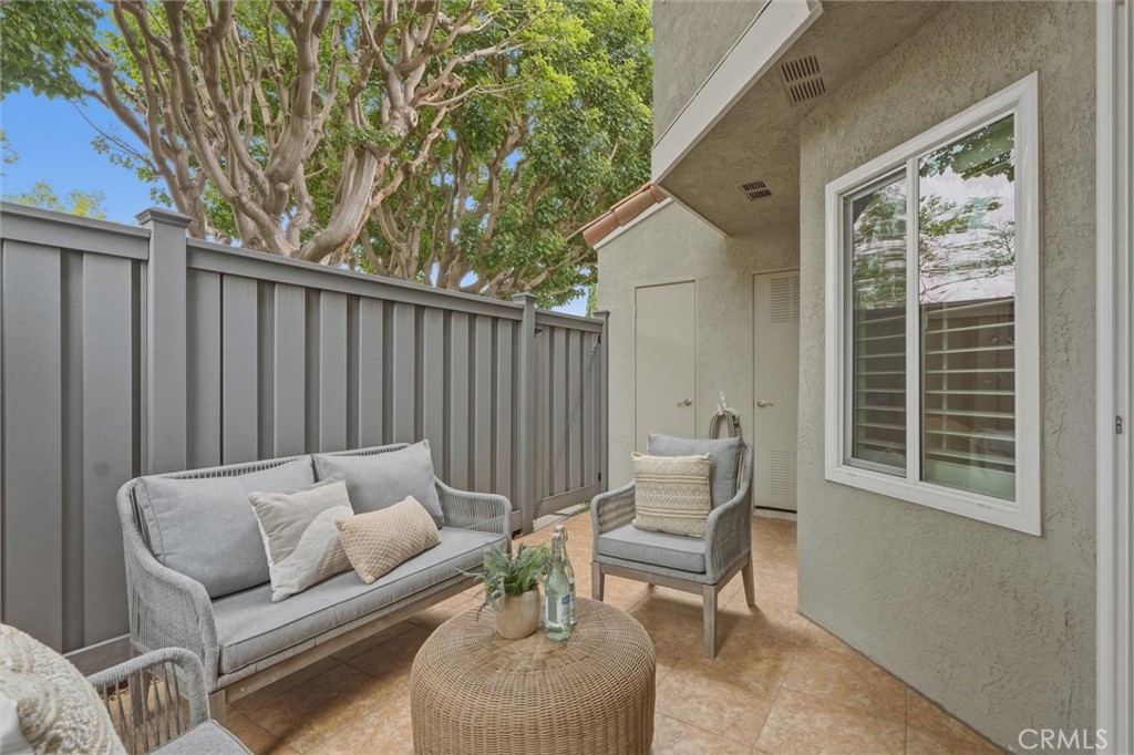 220 Lemon Grove