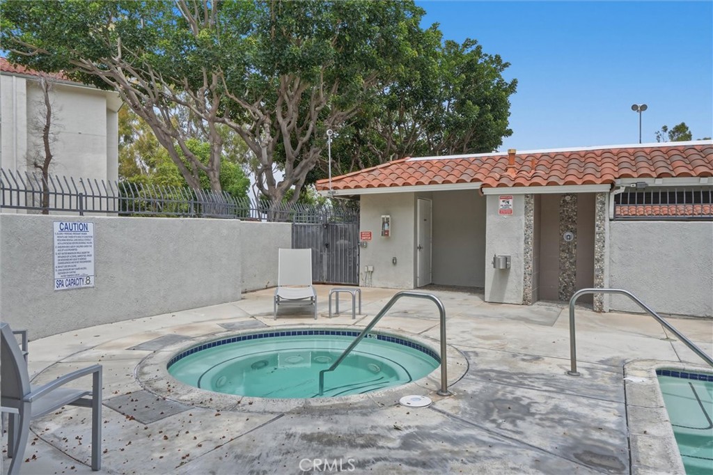 220 Lemon Grove