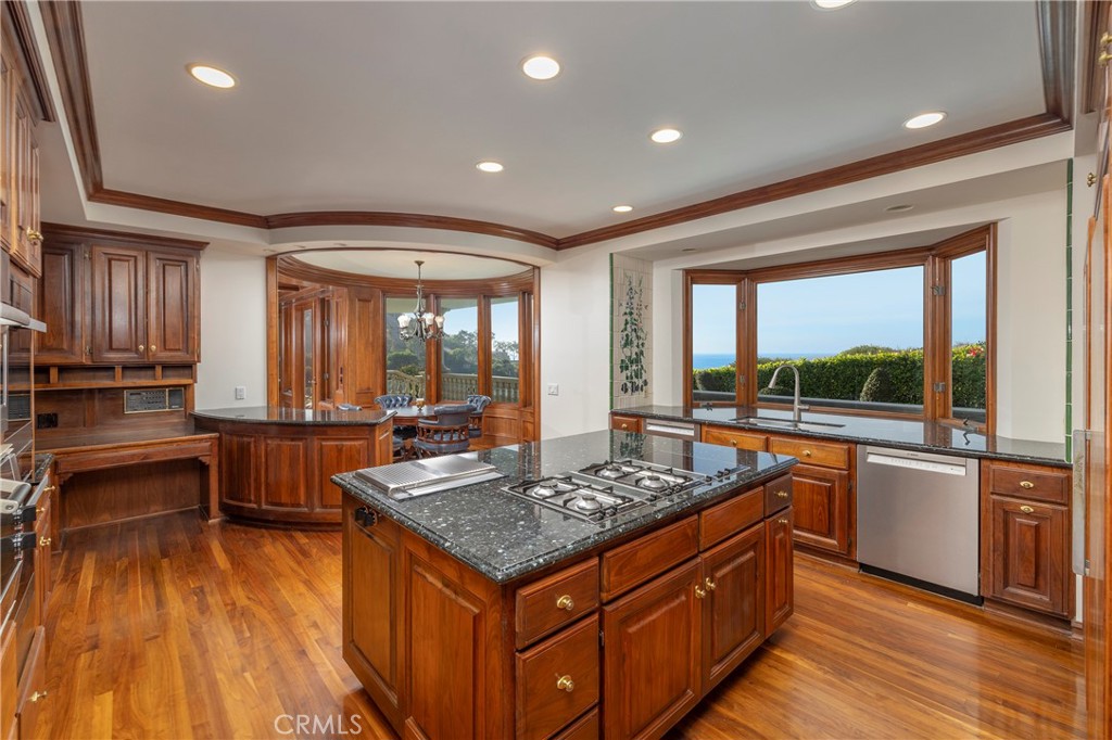 105 Irvine Cove Court
