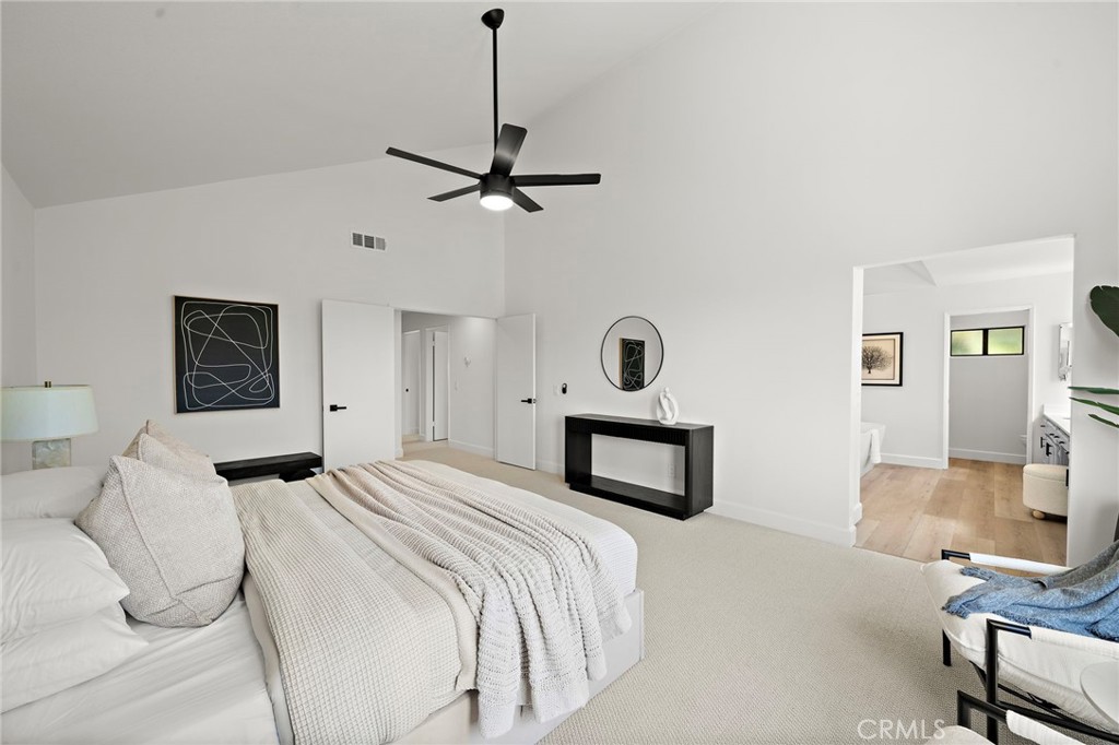 3438 E Meadowridge