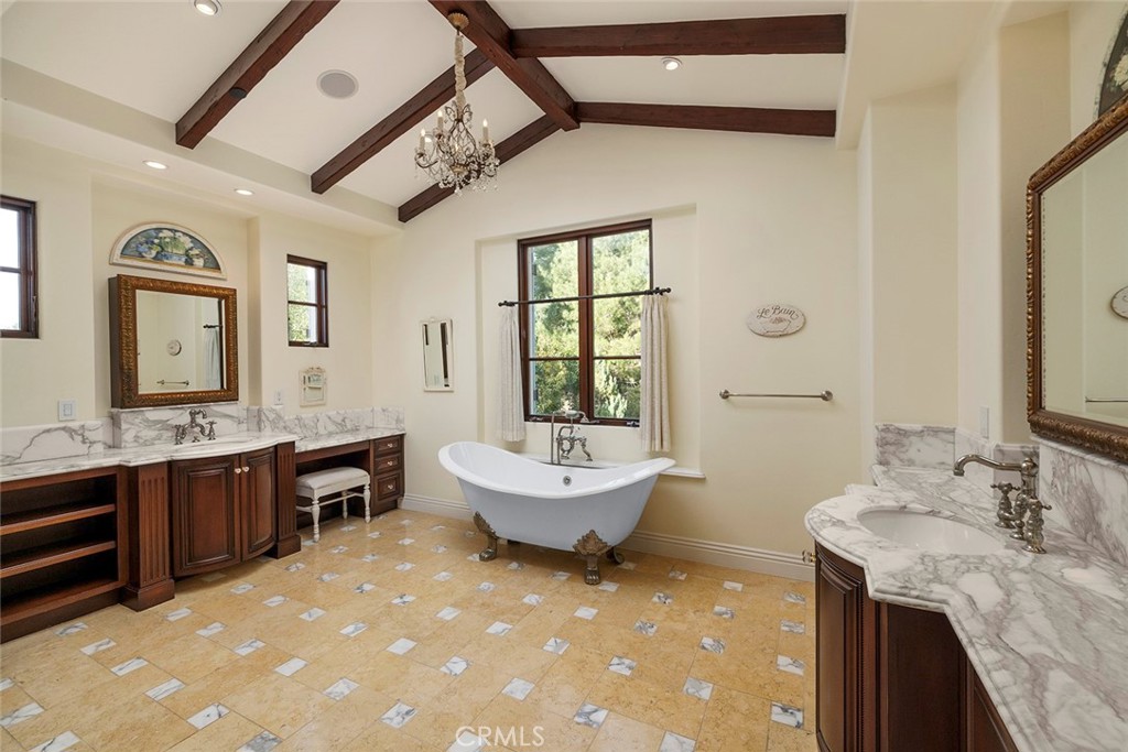50 Copper Creek