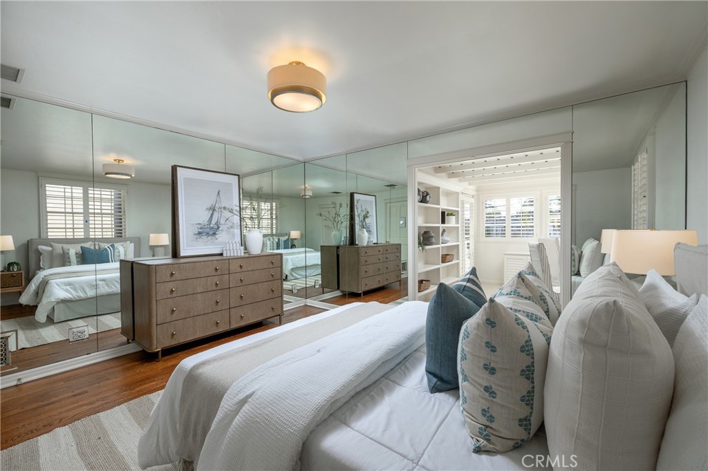 241 Bay Shore