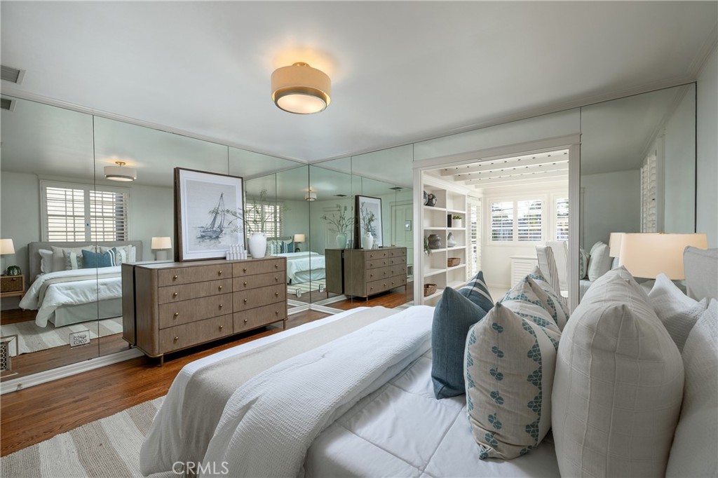 241 Bay Shore