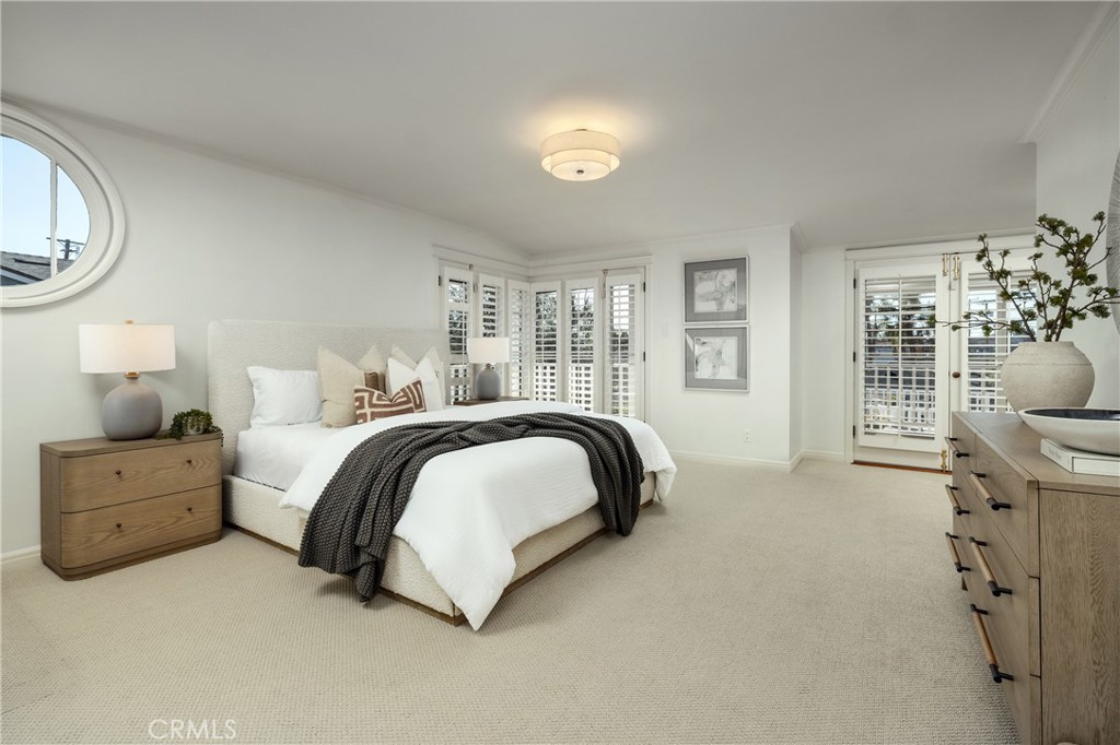 241 Bay Shore