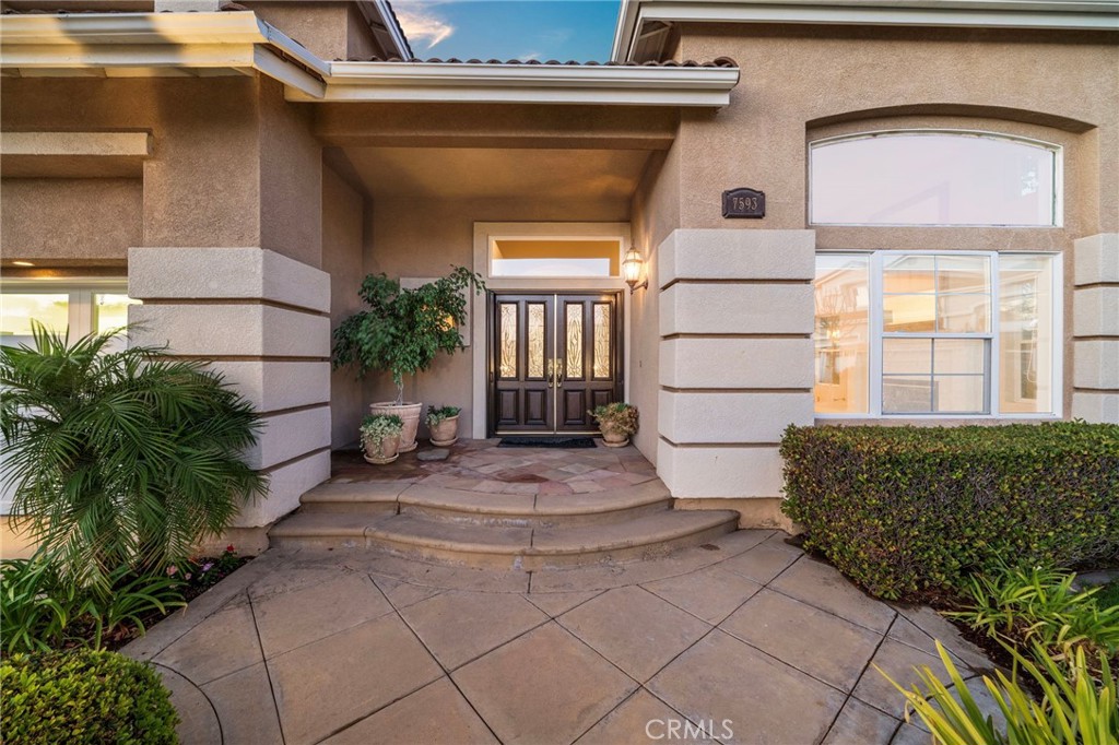 7593 E Endemont Court