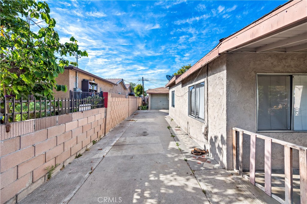 2513 W Occidental Street