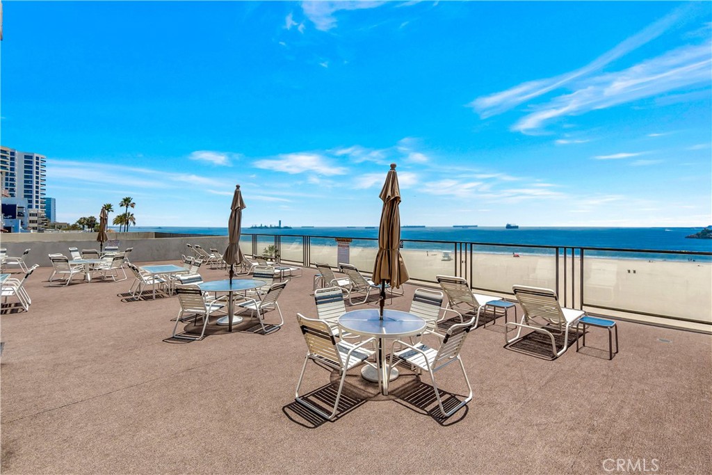 1140 E Ocean Boulevard 318