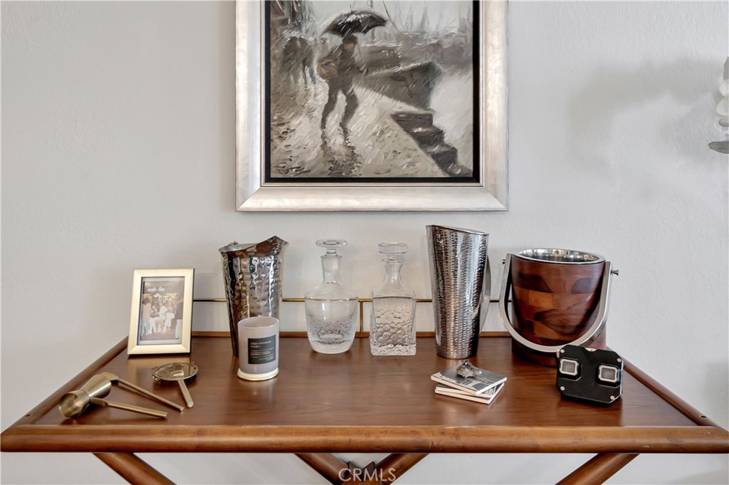 1140 E Ocean Boulevard 318