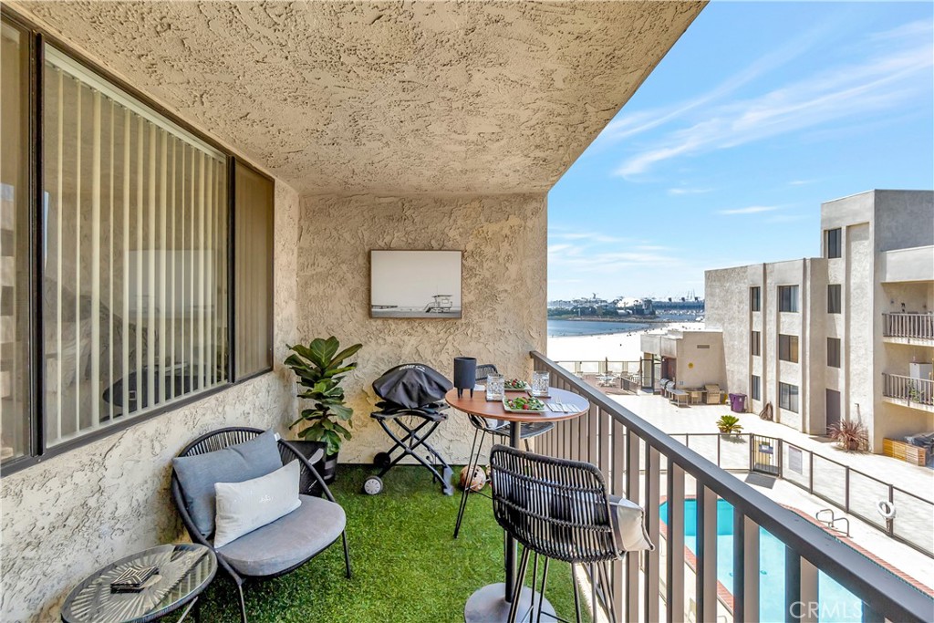 1140 E Ocean Boulevard 318