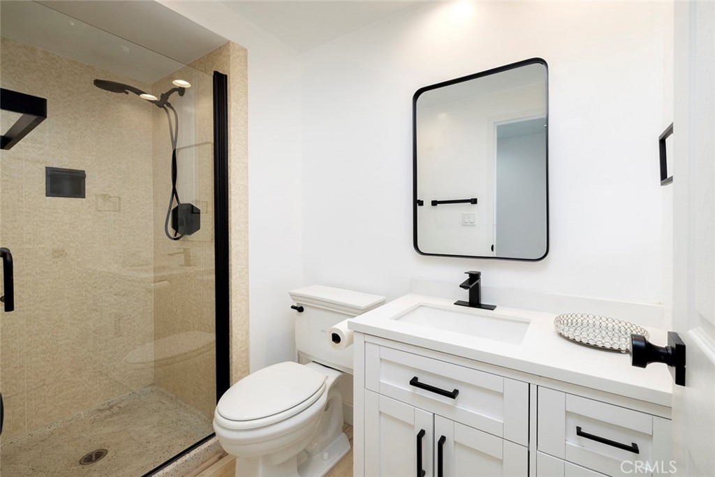 10501 Wilshire Boulevard 2005