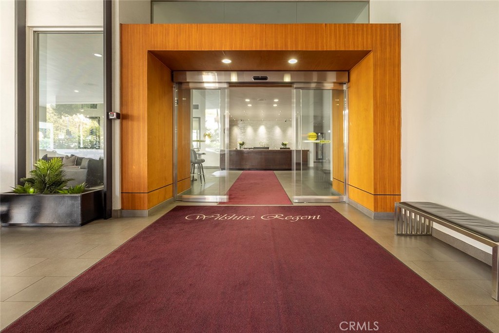 10501 Wilshire Boulevard 2005