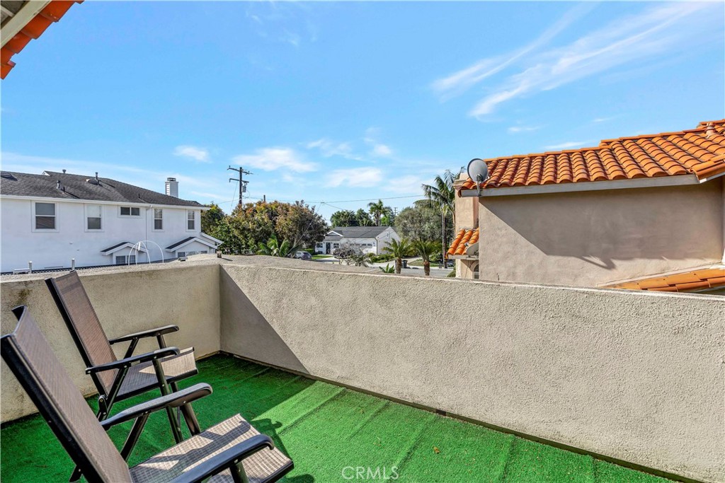 331 Ogle Street D