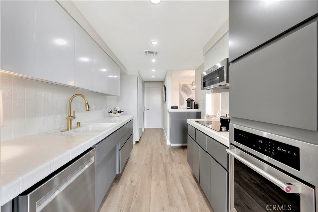 103 Ravenna Drive 14