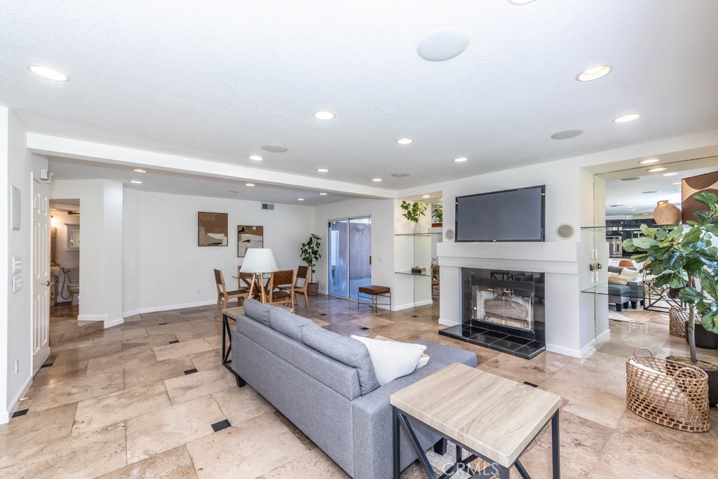1881 Duncan Way