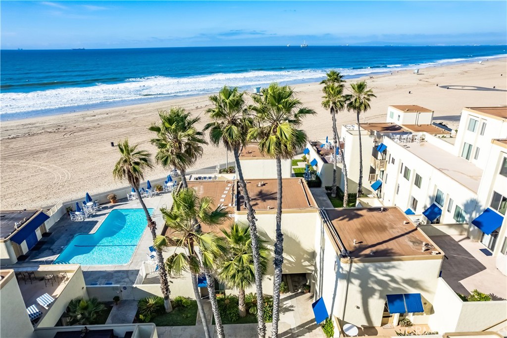 711 Pacific Coast Highway 315