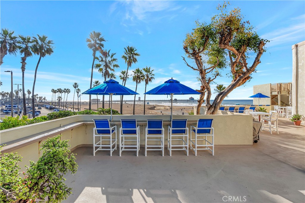 711 Pacific Coast Highway 315