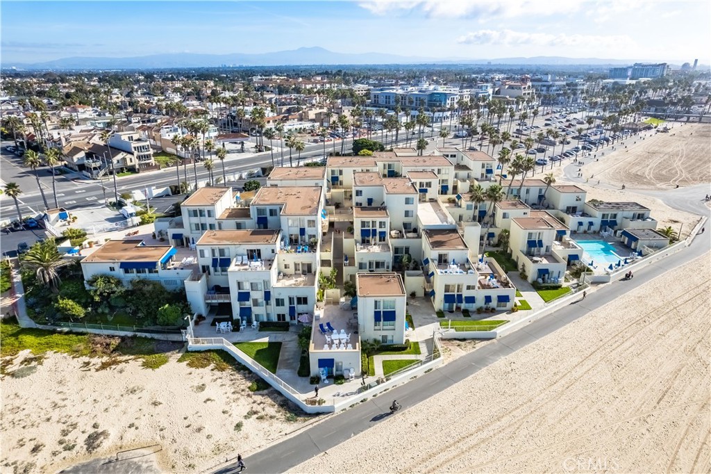 711 Pacific Coast Highway 315