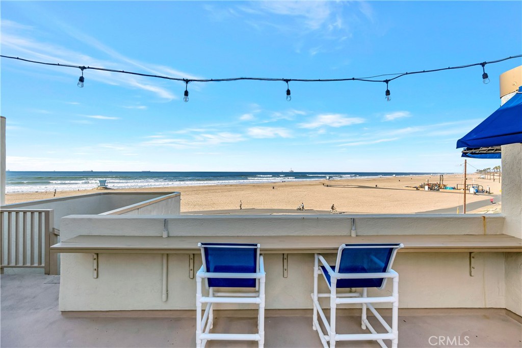 711 Pacific Coast Highway 315