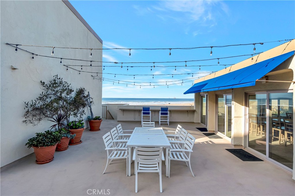 711 Pacific Coast Highway 315