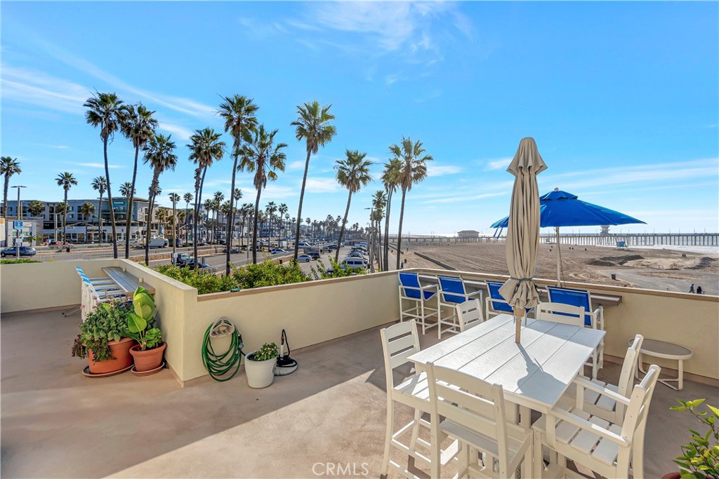 711 Pacific Coast Highway 315