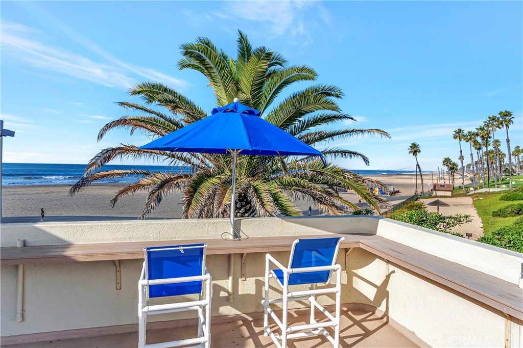 711 Pacific Coast Highway 315