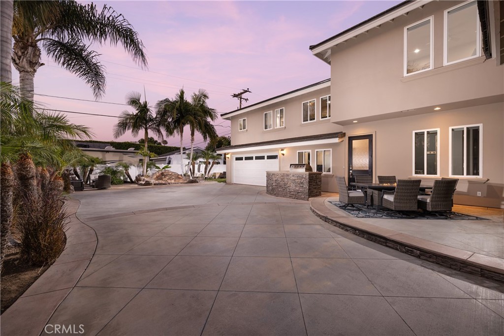 2351 Azure Avenue