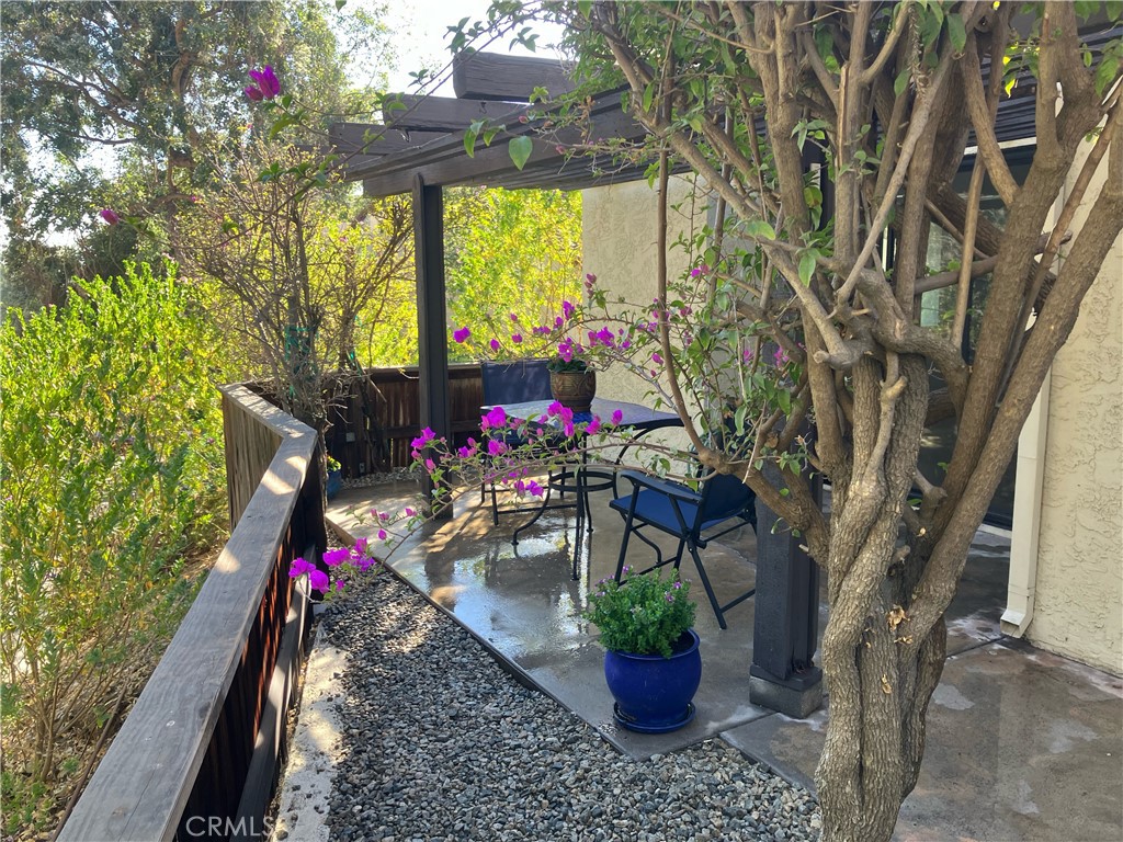 48 Glenflow Court