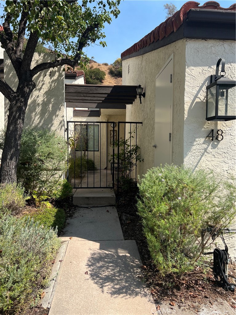48 Glenflow Court