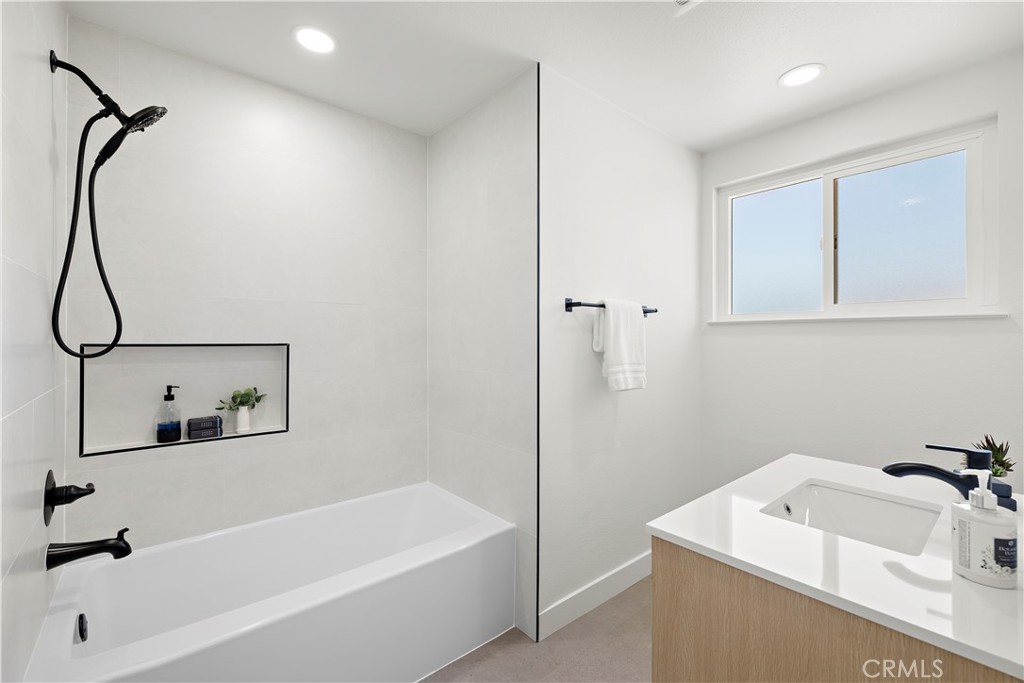 17805 Winterberry Street