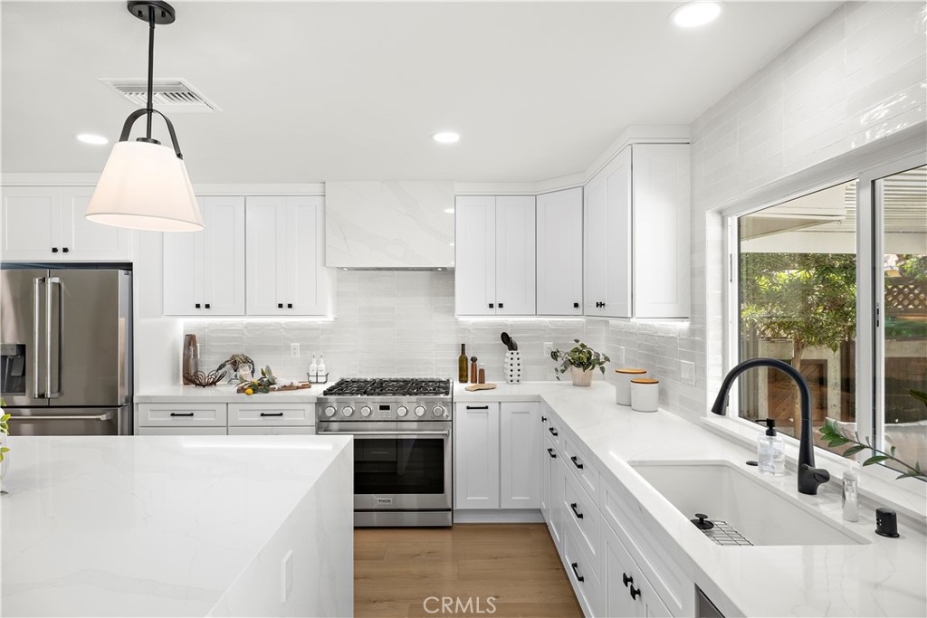 17805 Winterberry Street