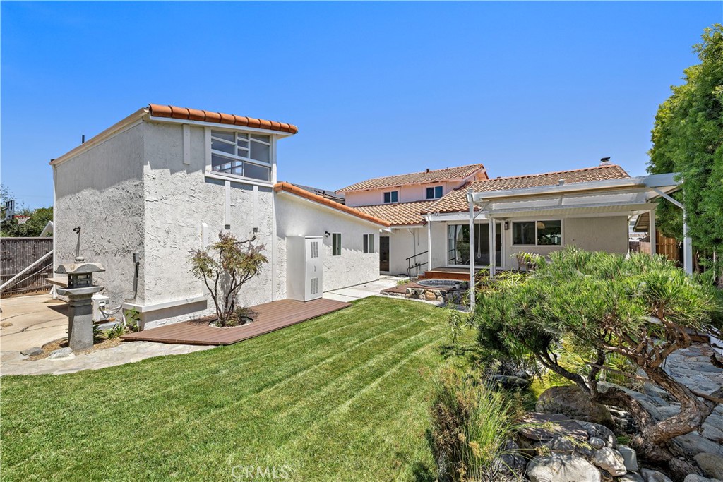 17805 Winterberry Street