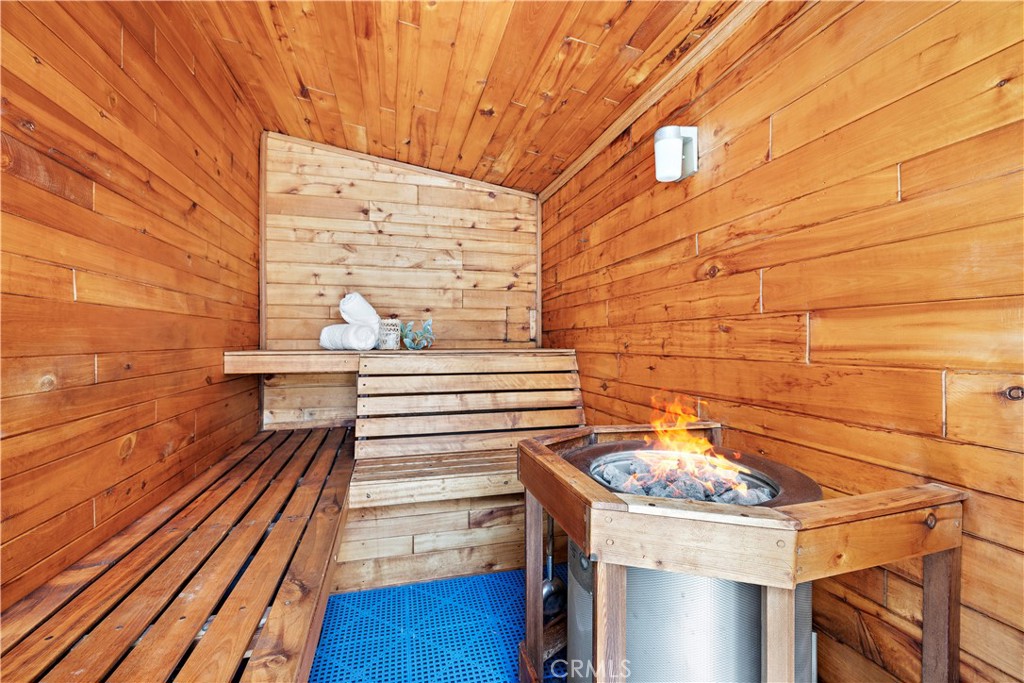 17805 Winterberry Street