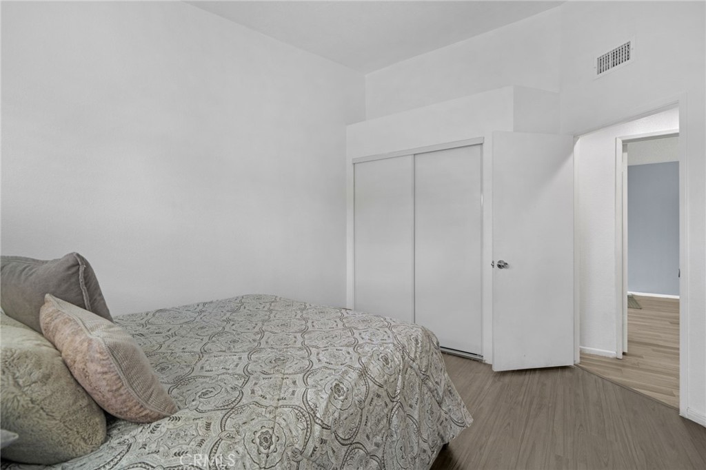 15957 Randall