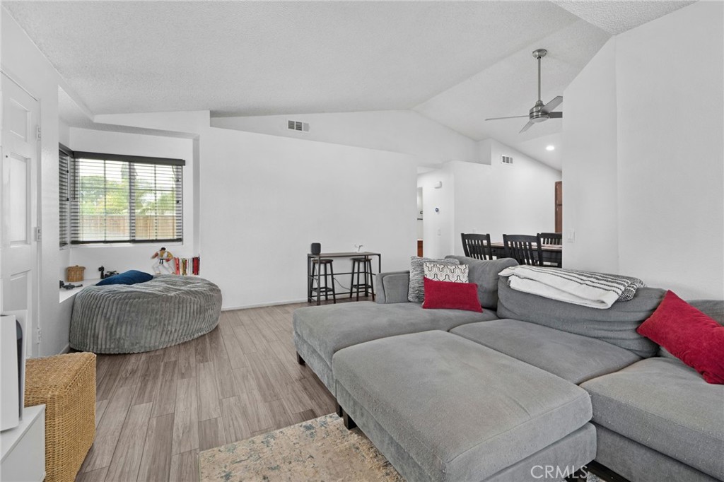 15957 Randall