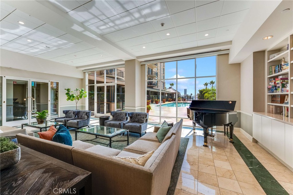 850 E Ocean Boulevard 301