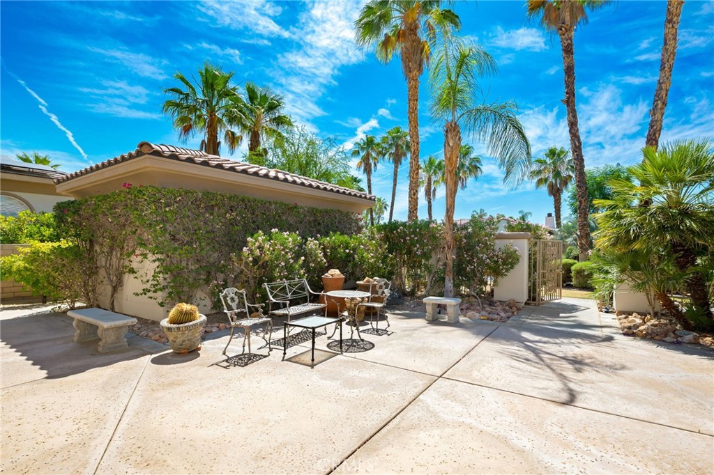 43 Oakmont Drive